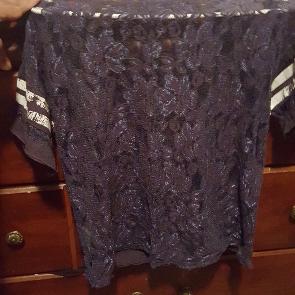 Shirt - Picture 2 of 2